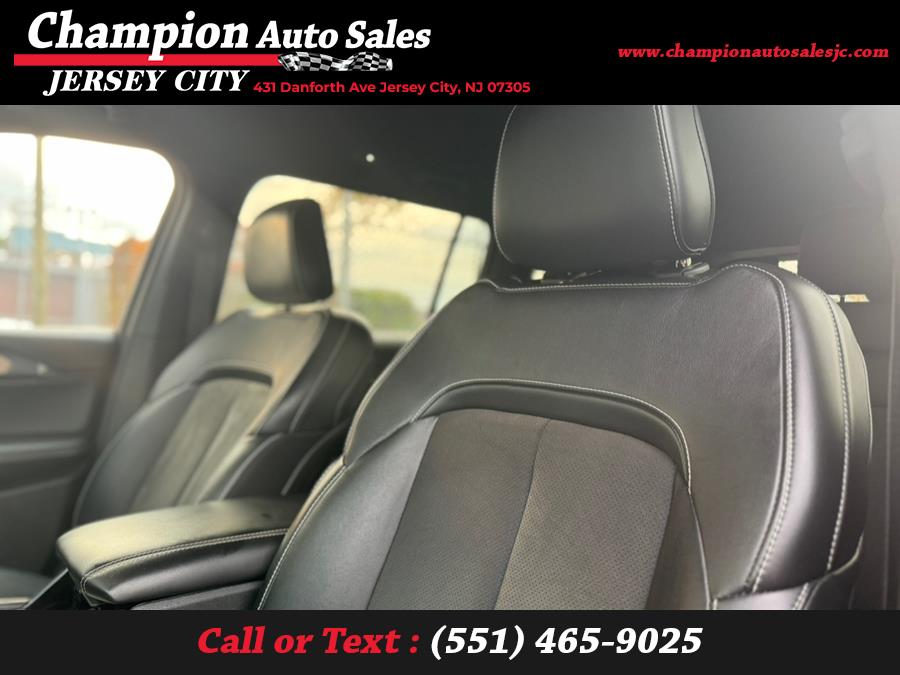 2022 Jeep Grand Cherokee L Altitude 4x4, available for sale in Jersey City, New Jersey | Champion Auto Sales. Jersey City, New Jersey 2022 Jeep Grand Cherokee L Altitude 4x4, available for sale in Jersey City, New Jersey | Champion Auto Sales. Jersey City, New Jersey