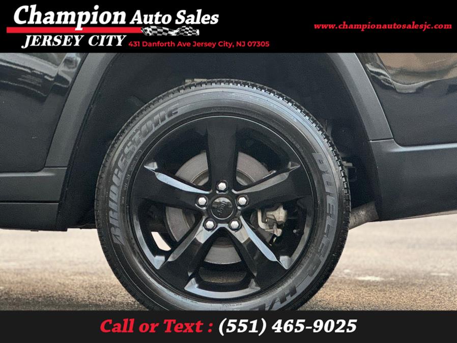 2022 Jeep Grand Cherokee L Altitude 4x4, available for sale in Jersey City, New Jersey | Champion Auto Sales. Jersey City, New Jersey 2022 Jeep Grand Cherokee L Altitude 4x4, available for sale in Jersey City, New Jersey | Champion Auto Sales. Jersey City, New Jersey