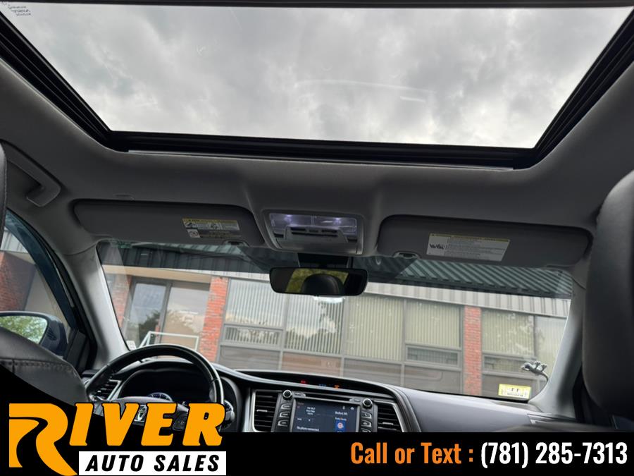 2018 Toyota Highlander XLE V6 AWD (Natl), available for sale in Malden, Massachusetts | River Auto Sales. Malden, Massachusetts 2018 Toyota Highlander XLE V6 AWD (Natl), available for sale in Malden, Massachusetts | River Auto Sales. Malden, Massachusetts