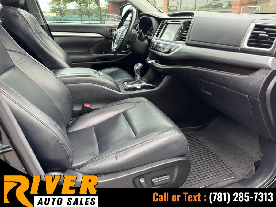 2018 Toyota Highlander XLE V6 AWD (Natl), available for sale in Malden, Massachusetts | River Auto Sales. Malden, Massachusetts 2018 Toyota Highlander XLE V6 AWD (Natl), available for sale in Malden, Massachusetts | River Auto Sales. Malden, Massachusetts