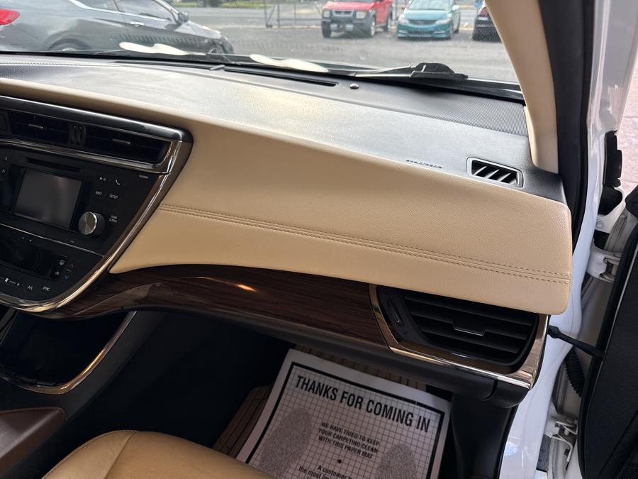2013 Toyota Avalon 4dr Sdn XLE Premium (Natl), available for sale in Hartford, Connecticut | HPG Auto Sales LLC. Hartford, Connecticut 2013 Toyota Avalon 4dr Sdn XLE Premium (Natl), available for sale in Hartford, Connecticut | HPG Auto Sales LLC. Hartford, Connecticut