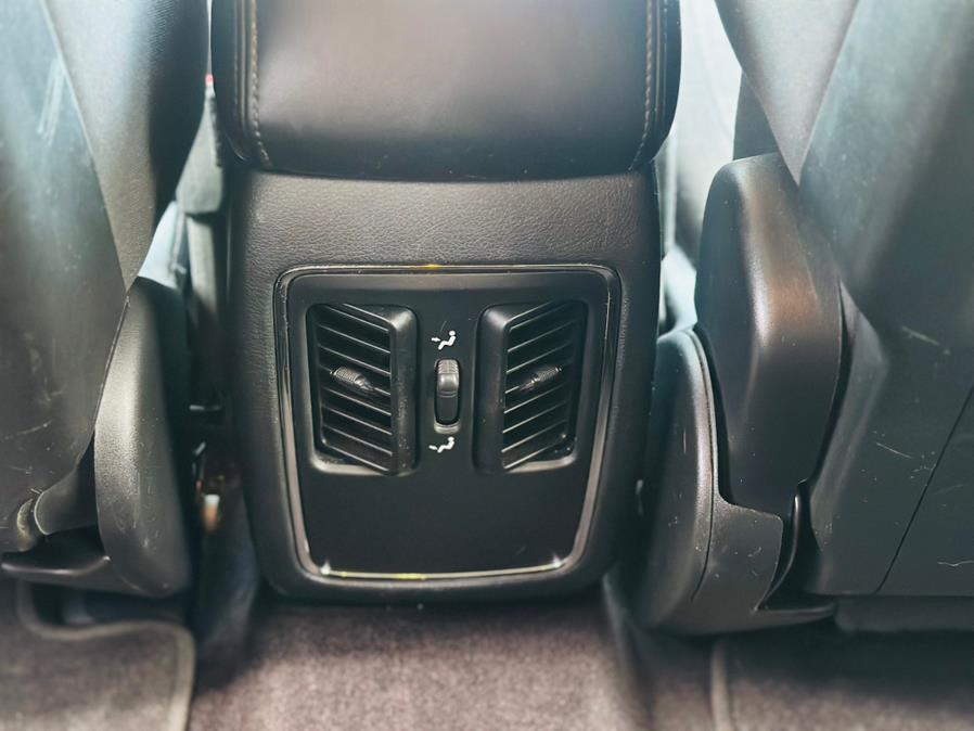 2018 Dodge Durango SXT AWD, available for sale in Irvington, New Jersey | Elis Motors Corp. Irvington, New Jersey 2018 Dodge Durango SXT AWD, available for sale in Irvington, New Jersey | Elis Motors Corp. Irvington, New Jersey