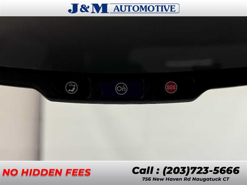 2017 Chevrolet Equinox LT, available for sale in Naugatuck, Connecticut | J&M Automotive Sls&Svc LLC. Naugatuck, Connecticut 2017 Chevrolet Equinox LT, available for sale in Naugatuck, Connecticut | J&M Automotive Sls&Svc LLC. Naugatuck, Connecticut