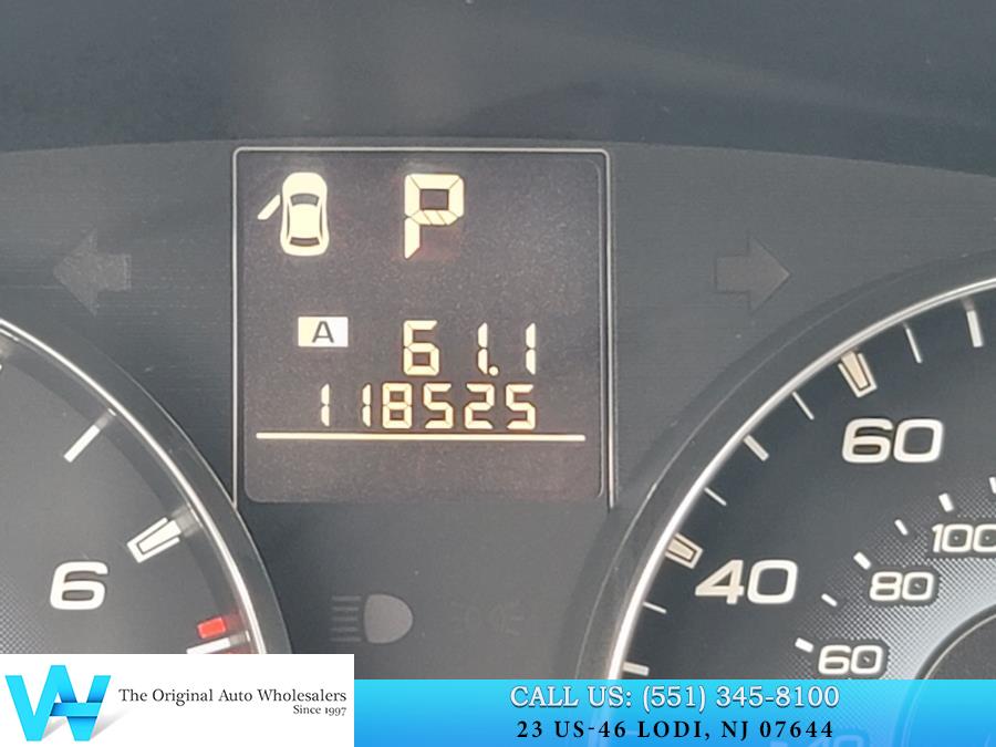 2010 Subaru Legacy Limited photo 17