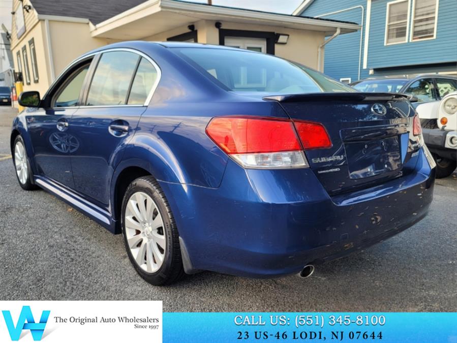 2010 Subaru Legacy Limited photo 3