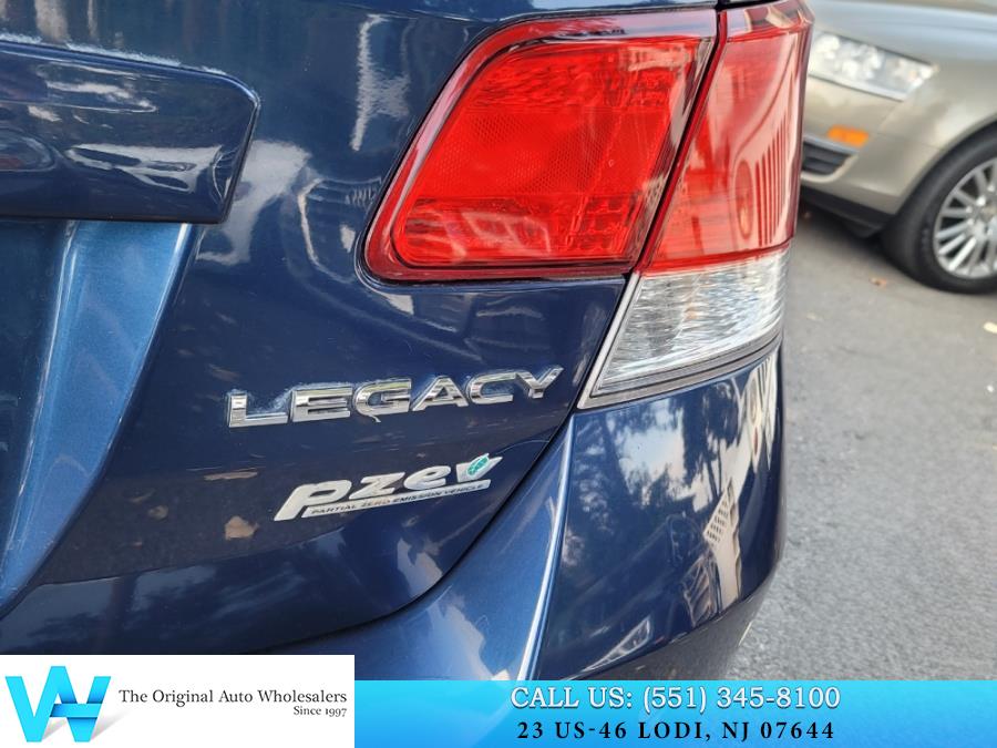 2010 Subaru Legacy Limited photo 5