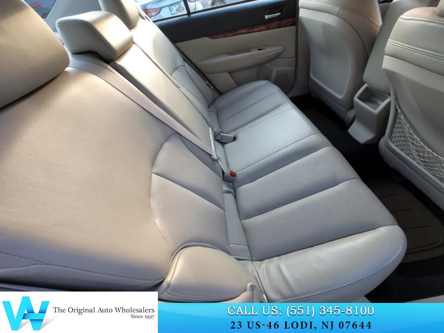2010 Subaru Legacy Limited photo 14