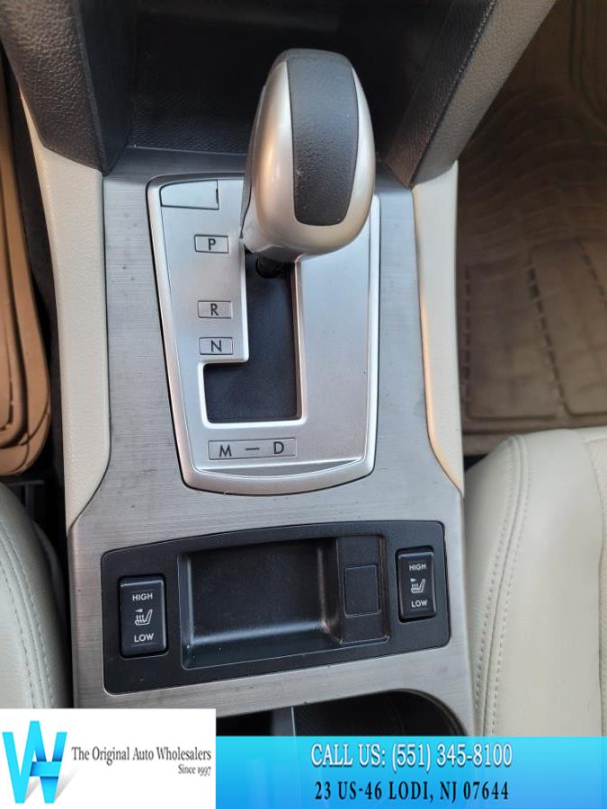 2010 Subaru Legacy Limited photo 16