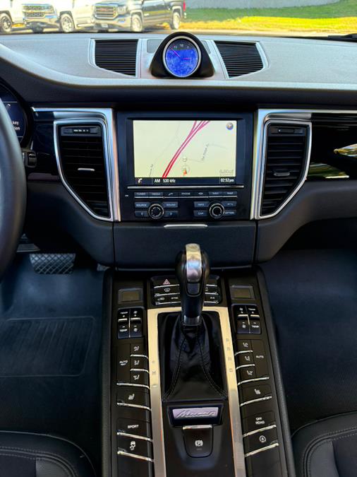 2016 Porsche Macan AWD 4dr S, available for sale in Windsor Locks, Connecticut | JANNA MOTORS LLC. Windsor Locks, Connecticut 2016 Porsche Macan AWD 4dr S, available for sale in Windsor Locks, Connecticut | JANNA MOTORS LLC. Windsor Locks, Connecticut