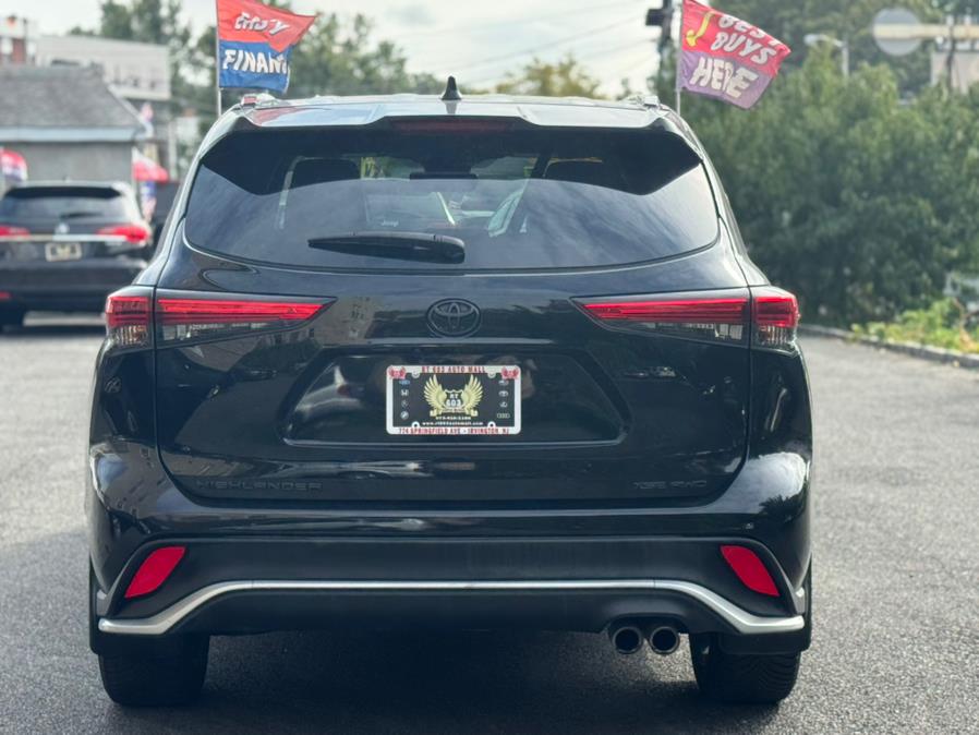 2021 Toyota Highlander XSE photo 3