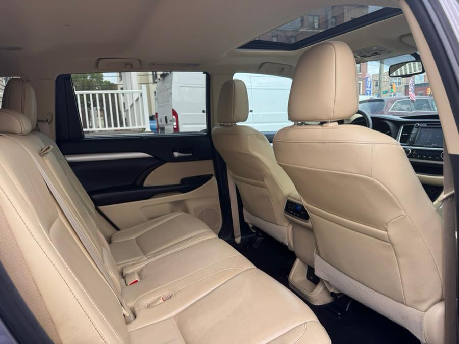 2016 Toyota Highlander AWD 4dr V6 XLE (Natl), available for sale in Irvington, New Jersey | RT 603 Auto Mall. Irvington, New Jersey 2016 Toyota Highlander AWD 4dr V6 XLE (Natl), available for sale in Irvington, New Jersey | RT 603 Auto Mall. Irvington, New Jersey
