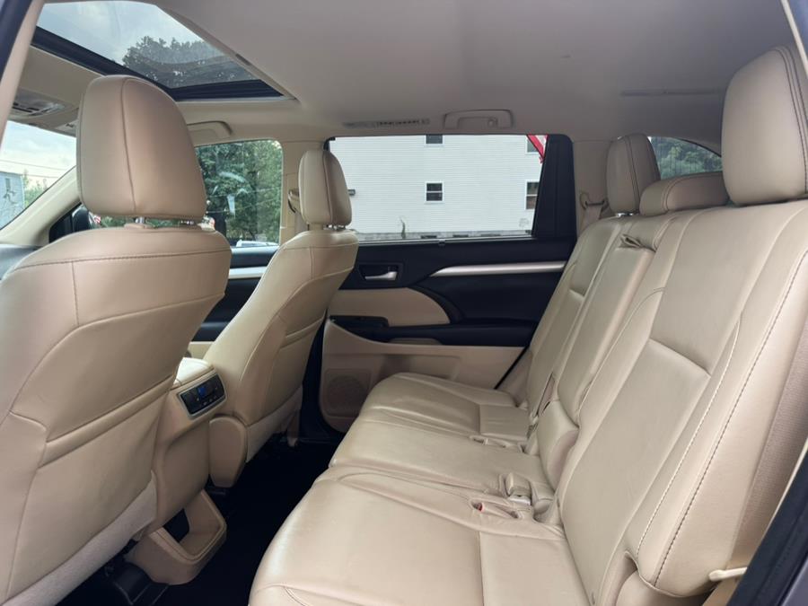 2016 Toyota Highlander AWD 4dr V6 XLE (Natl), available for sale in Irvington, New Jersey | RT 603 Auto Mall. Irvington, New Jersey 2016 Toyota Highlander AWD 4dr V6 XLE (Natl), available for sale in Irvington, New Jersey | RT 603 Auto Mall. Irvington, New Jersey