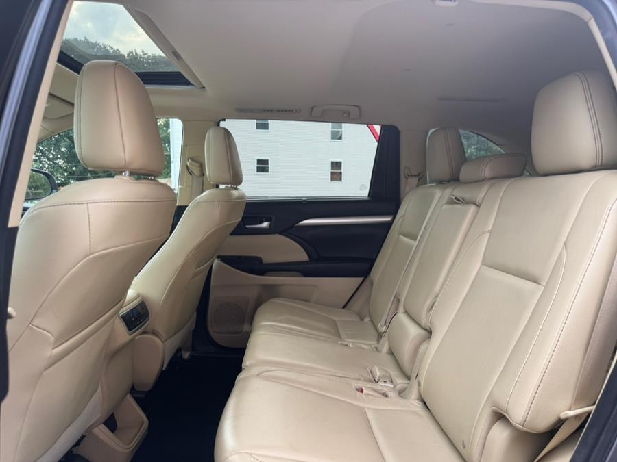 2016 Toyota Highlander AWD 4dr V6 XLE (Natl), available for sale in Irvington, New Jersey | RT 603 Auto Mall. Irvington, New Jersey 2016 Toyota Highlander AWD 4dr V6 XLE (Natl), available for sale in Irvington, New Jersey | RT 603 Auto Mall. Irvington, New Jersey