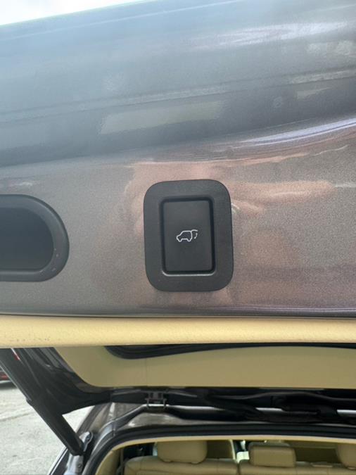2016 Toyota Highlander AWD 4dr V6 XLE (Natl), available for sale in Irvington, New Jersey | RT 603 Auto Mall. Irvington, New Jersey 2016 Toyota Highlander AWD 4dr V6 XLE (Natl), available for sale in Irvington, New Jersey | RT 603 Auto Mall. Irvington, New Jersey