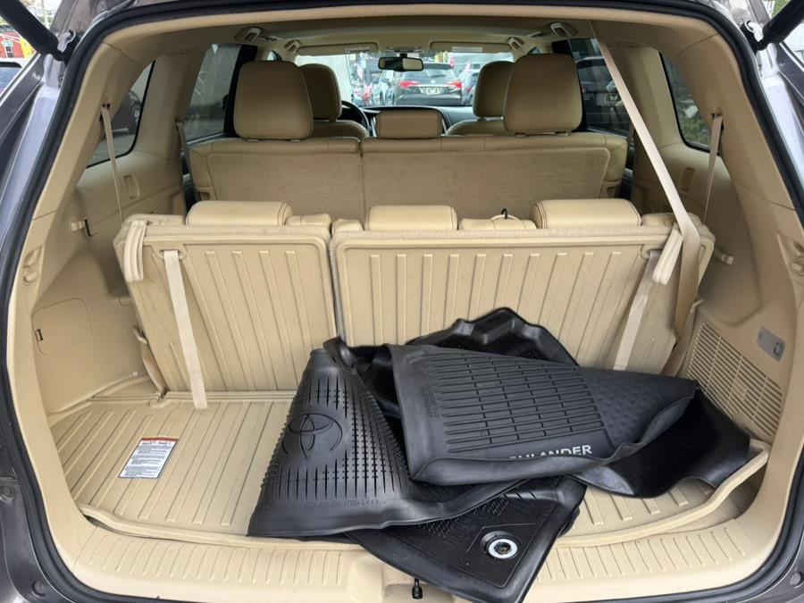 2016 Toyota Highlander AWD 4dr V6 XLE (Natl), available for sale in Irvington, New Jersey | RT 603 Auto Mall. Irvington, New Jersey 2016 Toyota Highlander AWD 4dr V6 XLE (Natl), available for sale in Irvington, New Jersey | RT 603 Auto Mall. Irvington, New Jersey