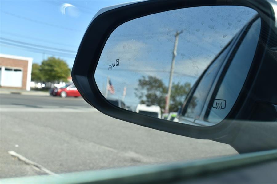 2022 Toyota Highlander XLE, available for sale in Patchogue, New York | 112 Auto Plaza. Patchogue, New York 2022 Toyota Highlander XLE, available for sale in Patchogue, New York | 112 Auto Plaza. Patchogue, New York