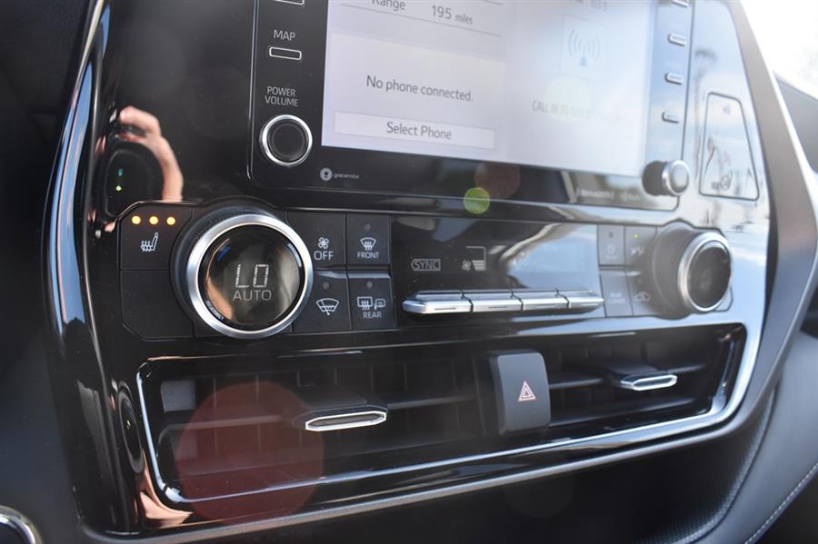 2022 Toyota Highlander XLE, available for sale in Patchogue, New York | 112 Auto Plaza. Patchogue, New York 2022 Toyota Highlander XLE, available for sale in Patchogue, New York | 112 Auto Plaza. Patchogue, New York