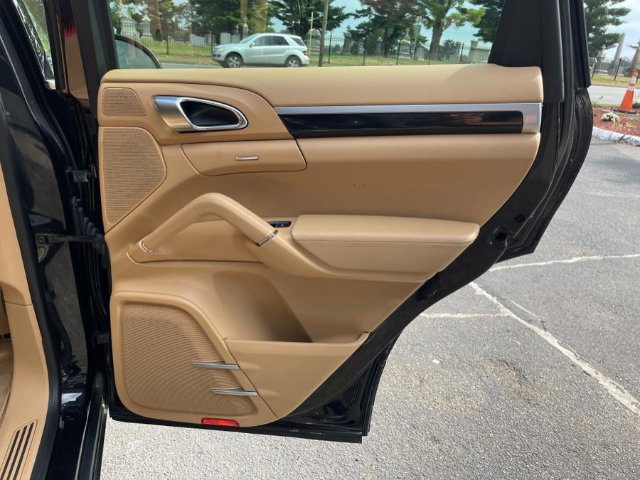 2013 Porsche Cayenne AWD 4dr Tiptronic, available for sale in Bloomfield, Connecticut | AXA Car Sales and Repair LLC. Bloomfield, Connecticut 2013 Porsche Cayenne AWD 4dr Tiptronic, available for sale in Bloomfield, Connecticut | AXA Car Sales and Repair LLC. Bloomfield, Connecticut