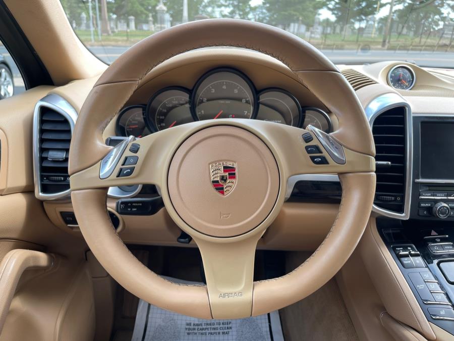 2013 Porsche Cayenne AWD 4dr Tiptronic, available for sale in Bloomfield, Connecticut | AXA Car Sales and Repair LLC. Bloomfield, Connecticut 2013 Porsche Cayenne AWD 4dr Tiptronic, available for sale in Bloomfield, Connecticut | AXA Car Sales and Repair LLC. Bloomfield, Connecticut