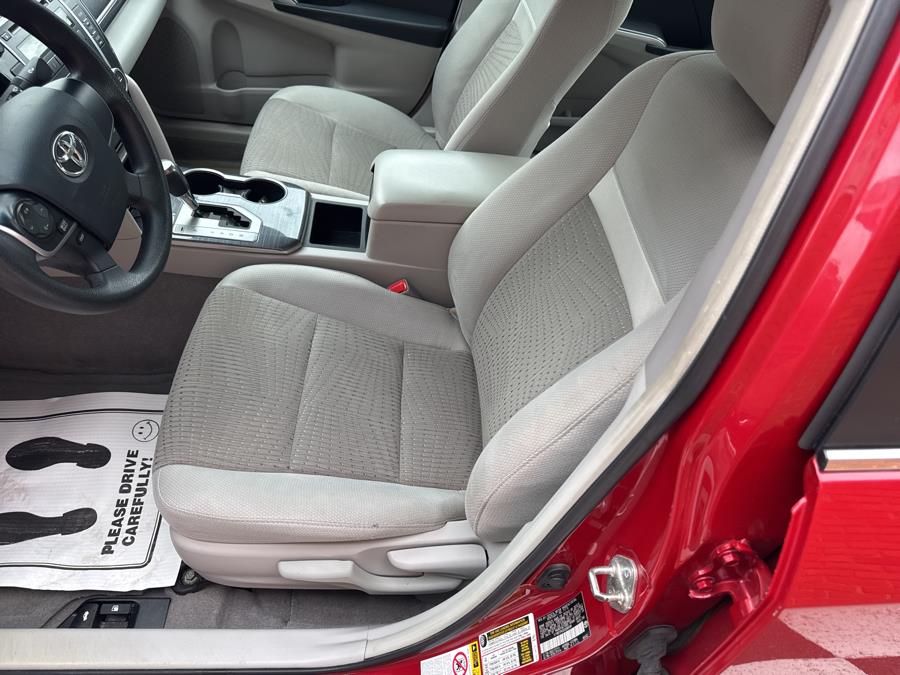 2012 Toyota Camry Hybrid 4dr Sdn LE, available for sale in Waterbury, Connecticut | National Auto Brokers, Inc.. Waterbury, Connecticut 2012 Toyota Camry Hybrid 4dr Sdn LE, available for sale in Waterbury, Connecticut | National Auto Brokers, Inc.. Waterbury, Connecticut