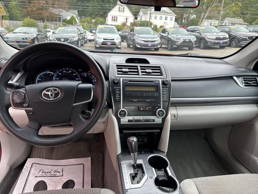 2012 Toyota Camry Hybrid 4dr Sdn LE, available for sale in Waterbury, Connecticut | National Auto Brokers, Inc.. Waterbury, Connecticut 2012 Toyota Camry Hybrid 4dr Sdn LE, available for sale in Waterbury, Connecticut | National Auto Brokers, Inc.. Waterbury, Connecticut