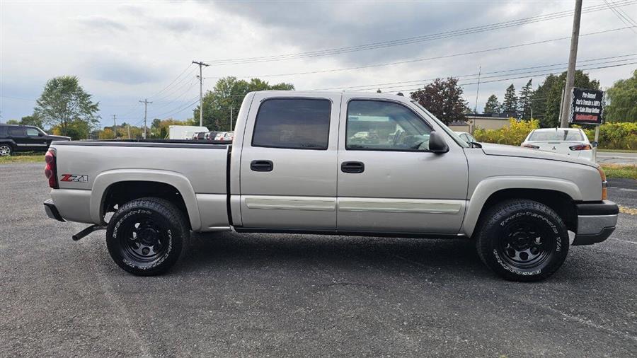 2004 Chevrolet Silverado 1500 LT 4dr Crew Cab 4WD SB, available for sale in Wolcott, New York | Auto Hunter CNY. Wolcott, New York 2004 Chevrolet Silverado 1500 LT 4dr Crew Cab 4WD SB, available for sale in Wolcott, New York | Auto Hunter CNY. Wolcott, New York