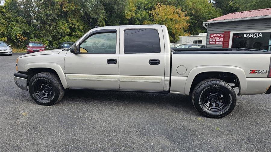 2004 Chevrolet Silverado 1500 LT 4dr Crew Cab 4WD SB, available for sale in Wolcott, New York | Auto Hunter CNY. Wolcott, New York 2004 Chevrolet Silverado 1500 LT 4dr Crew Cab 4WD SB, available for sale in Wolcott, New York | Auto Hunter CNY. Wolcott, New York