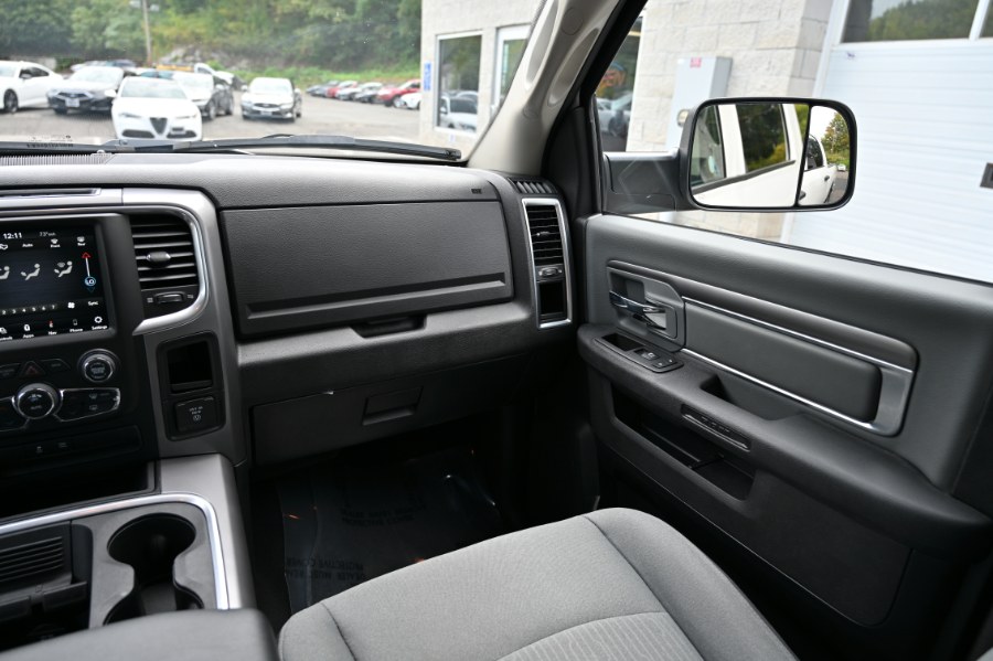 2023 Ram 1500 SLT photo 11