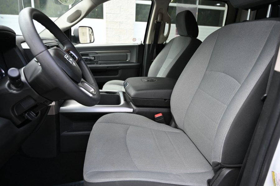 2023 Ram 1500 SLT photo 12