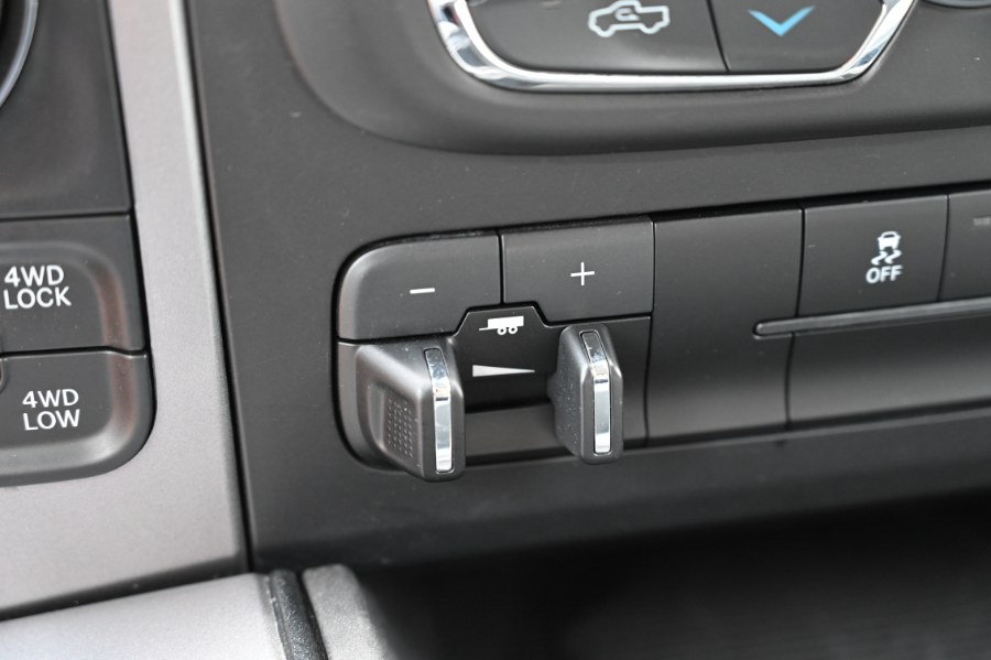 2023 Ram 1500 SLT photo 24