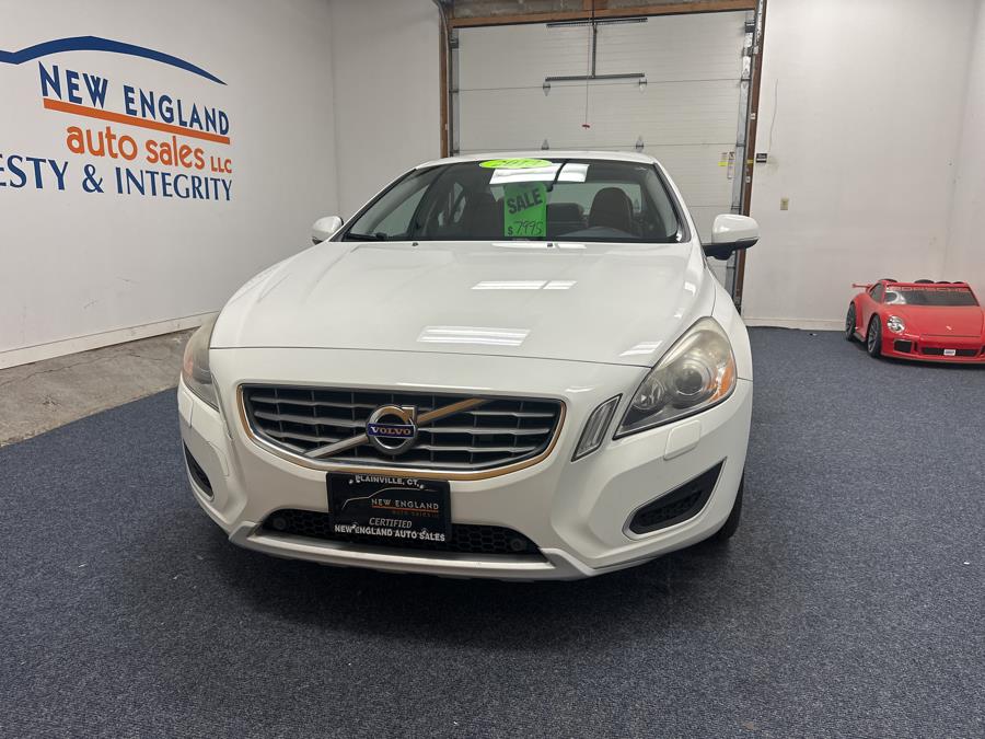 2013 Volvo S60 4dr Sdn T5 Premier AWD, available for sale in Plainville, Connecticut | New England Auto Sales LLC. Plainville, Connecticut 2013 Volvo S60 4dr Sdn T5 Premier AWD, available for sale in Plainville, Connecticut | New England Auto Sales LLC. Plainville, Connecticut