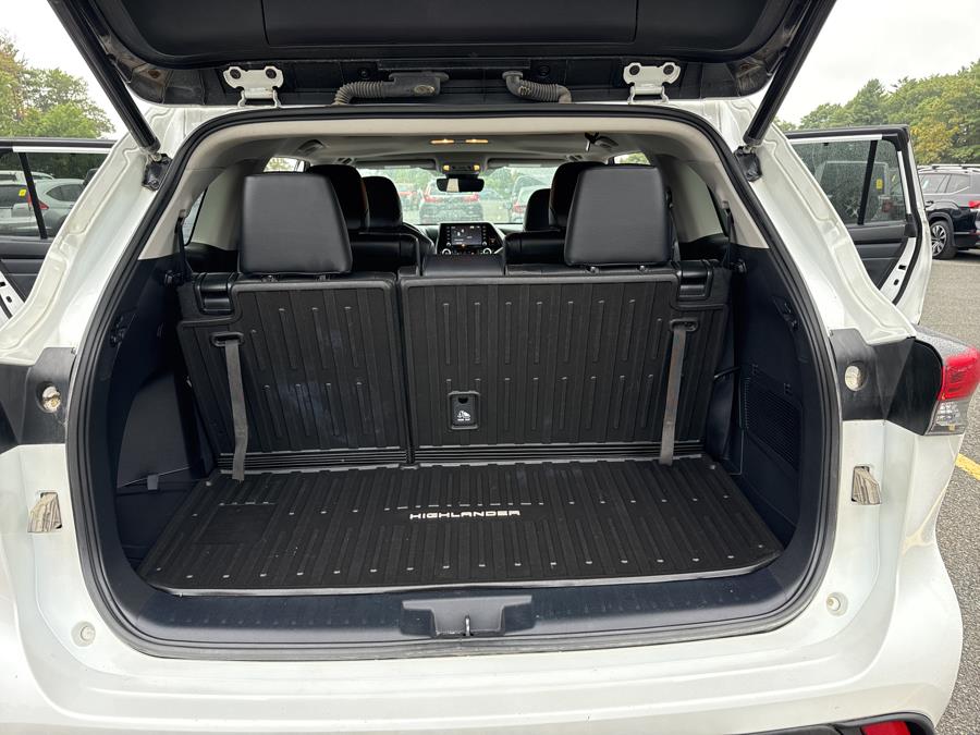 2022 Toyota Highlander Hybrid XLE AWD (Natl), available for sale in Shelton, Connecticut | Center Motorsports LLC. Shelton, Connecticut 2022 Toyota Highlander Hybrid XLE AWD (Natl), available for sale in Shelton, Connecticut | Center Motorsports LLC. Shelton, Connecticut
