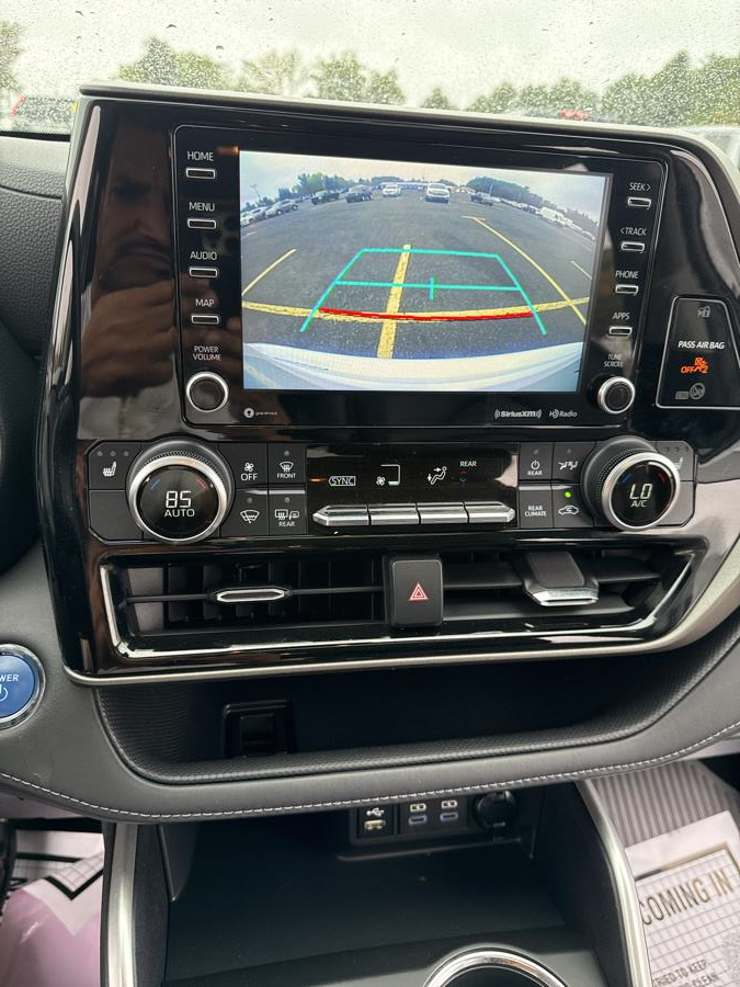 2022 Toyota Highlander Hybrid XLE AWD (Natl), available for sale in Shelton, Connecticut | Center Motorsports LLC. Shelton, Connecticut 2022 Toyota Highlander Hybrid XLE AWD (Natl), available for sale in Shelton, Connecticut | Center Motorsports LLC. Shelton, Connecticut