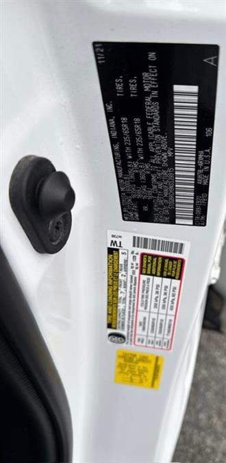2022 Toyota Highlander Hybrid XLE AWD (Natl), available for sale in Shelton, Connecticut | Center Motorsports LLC. Shelton, Connecticut 2022 Toyota Highlander Hybrid XLE AWD (Natl), available for sale in Shelton, Connecticut | Center Motorsports LLC. Shelton, Connecticut