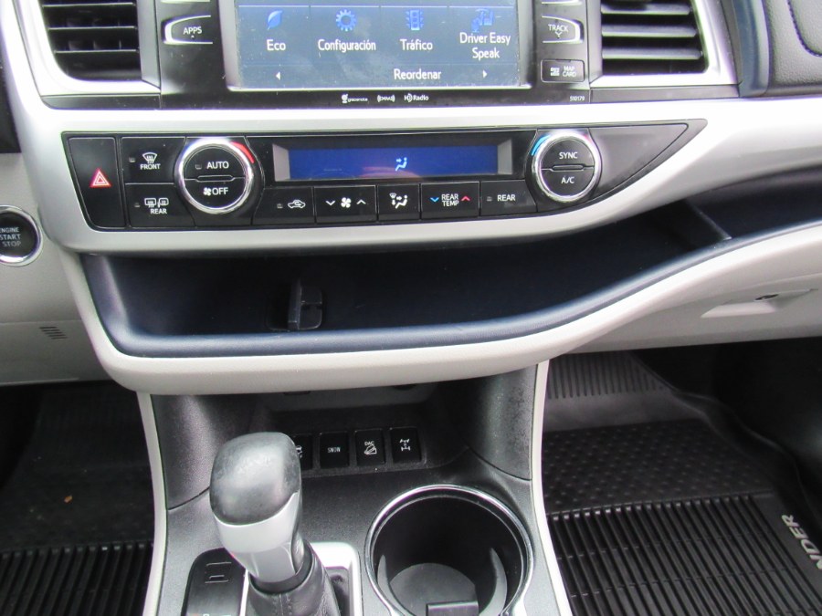 2017 Toyota Highlander XLE, available for sale in Worcester, Massachusetts | Hilario's Auto Sales Inc.. Worcester, Massachusetts 2017 Toyota Highlander XLE, available for sale in Worcester, Massachusetts | Hilario's Auto Sales Inc.. Worcester, Massachusetts