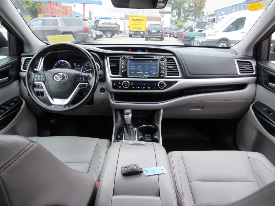 2017 Toyota Highlander XLE, available for sale in Worcester, Massachusetts | Hilario's Auto Sales Inc.. Worcester, Massachusetts 2017 Toyota Highlander XLE, available for sale in Worcester, Massachusetts | Hilario's Auto Sales Inc.. Worcester, Massachusetts