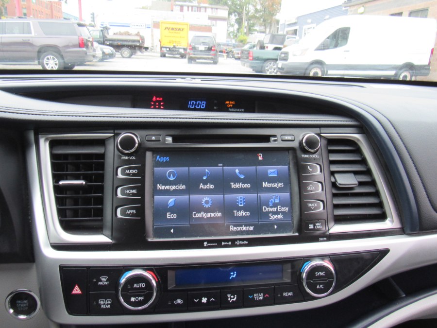 2017 Toyota Highlander XLE, available for sale in Worcester, Massachusetts | Hilario's Auto Sales Inc.. Worcester, Massachusetts 2017 Toyota Highlander XLE, available for sale in Worcester, Massachusetts | Hilario's Auto Sales Inc.. Worcester, Massachusetts