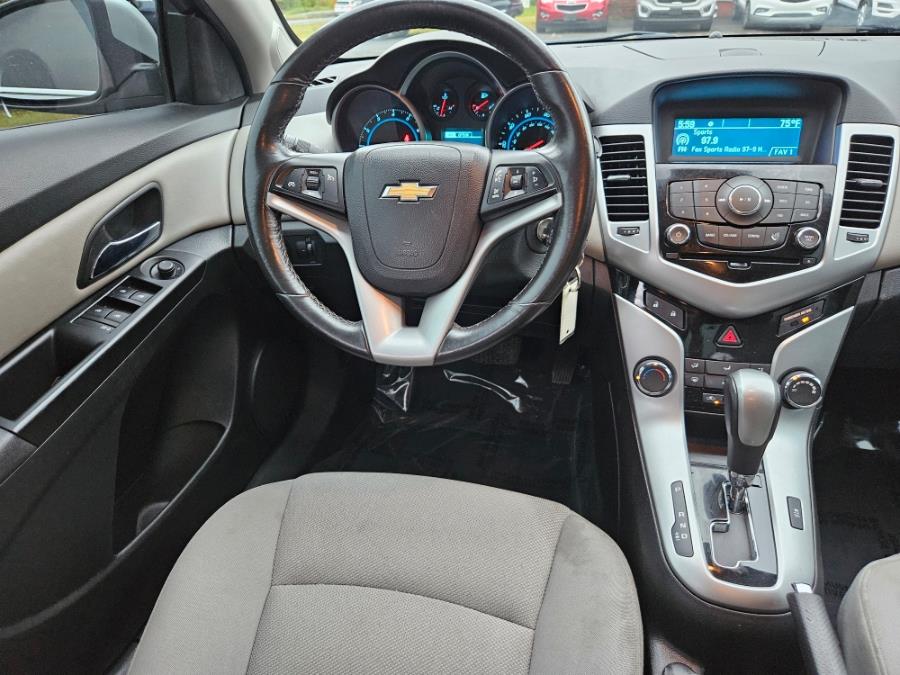 2014 Chevrolet Cruze 4dr Sdn Auto 1LT, available for sale in East Windsor, Connecticut | Toro Auto. East Windsor, Connecticut 2014 Chevrolet Cruze 4dr Sdn Auto 1LT, available for sale in East Windsor, Connecticut | Toro Auto. East Windsor, Connecticut
