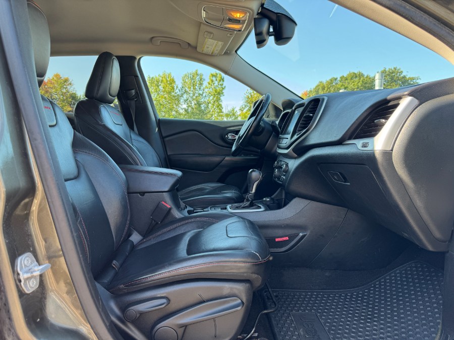 2015 Jeep Cherokee 4WD 4dr Trailhawk, available for sale in Ortonville, Michigan | Marsh Auto Sales LLC. Ortonville, Michigan 2015 Jeep Cherokee 4WD 4dr Trailhawk, available for sale in Ortonville, Michigan | Marsh Auto Sales LLC. Ortonville, Michigan