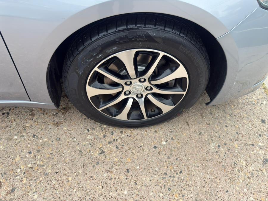 2015 Acura TLX 4dr Sdn FWD, available for sale in Manchester, Connecticut | Carsonmain LLC. Manchester, Connecticut 2015 Acura TLX 4dr Sdn FWD, available for sale in Manchester, Connecticut | Carsonmain LLC. Manchester, Connecticut