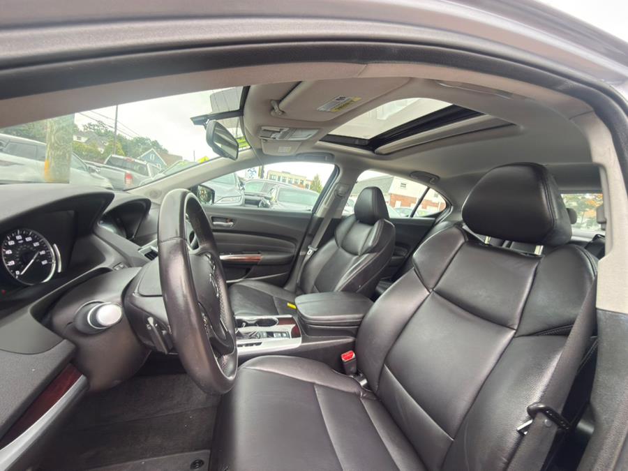 2015 Acura TLX 4dr Sdn FWD, available for sale in Manchester, Connecticut | Carsonmain LLC. Manchester, Connecticut 2015 Acura TLX 4dr Sdn FWD, available for sale in Manchester, Connecticut | Carsonmain LLC. Manchester, Connecticut