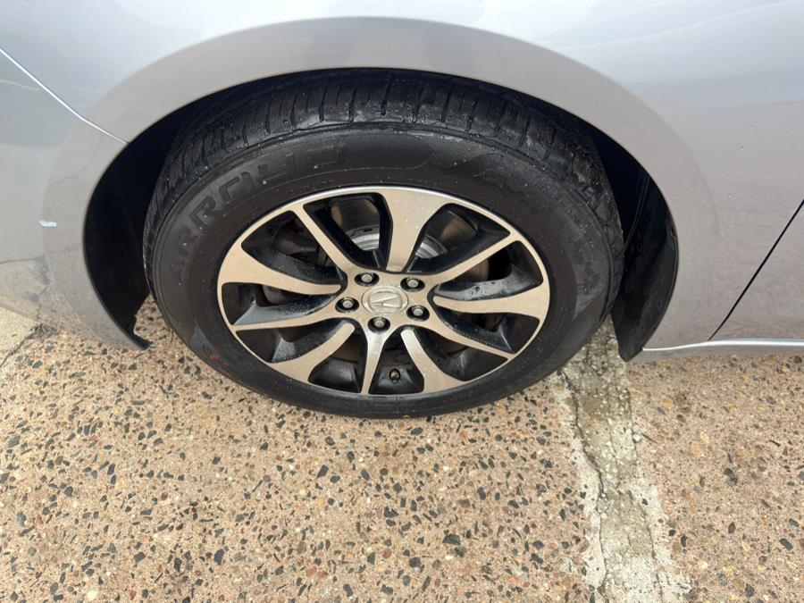 2015 Acura TLX 4dr Sdn FWD, available for sale in Manchester, Connecticut | Carsonmain LLC. Manchester, Connecticut 2015 Acura TLX 4dr Sdn FWD, available for sale in Manchester, Connecticut | Carsonmain LLC. Manchester, Connecticut