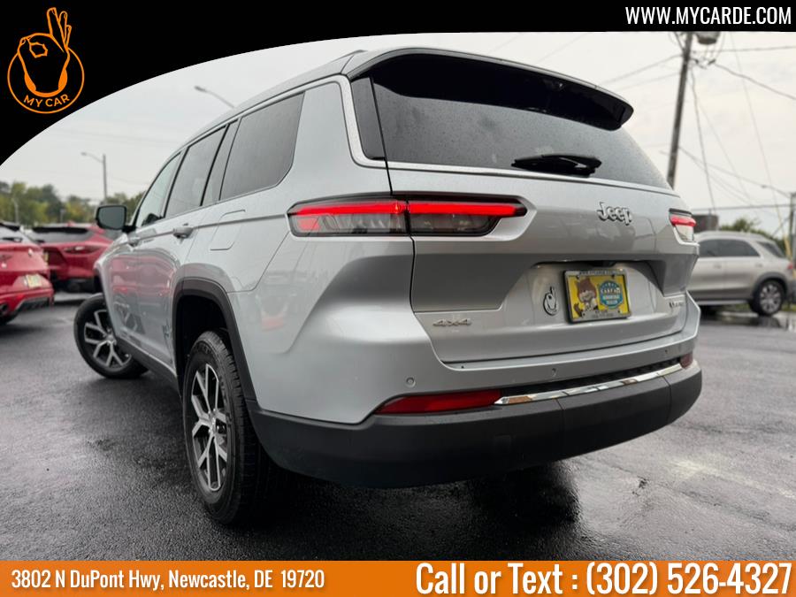 2024 Jeep Grand Cherokee Limited photo 2
