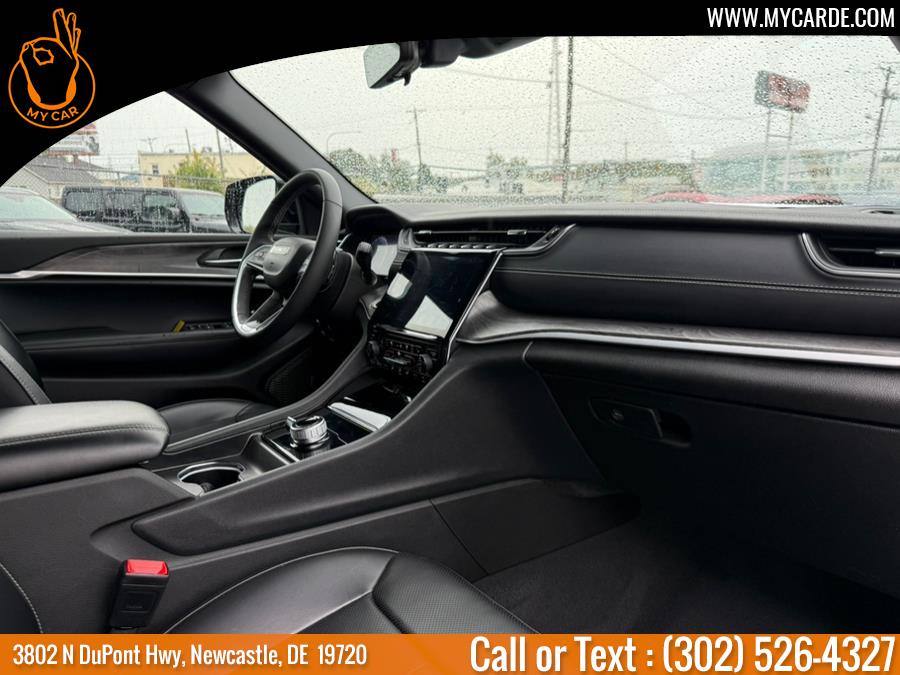 2024 Jeep Grand Cherokee Limited photo 11