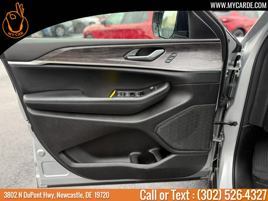 2024 Jeep Grand Cherokee Limited photo 20