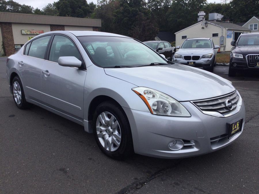 2012 Nissan Altima 2.5 S photo 2