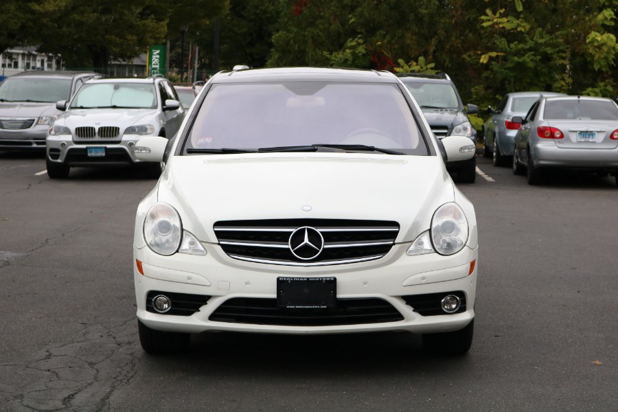 2010 Mercedes-Benz R-Class 4MATIC 4dr R350, available for sale in Bristol, Connecticut | Dealmax Motors LLC. Bristol, Connecticut 2010 Mercedes-Benz R-Class 4MATIC 4dr R350, available for sale in Bristol, Connecticut | Dealmax Motors LLC. Bristol, Connecticut