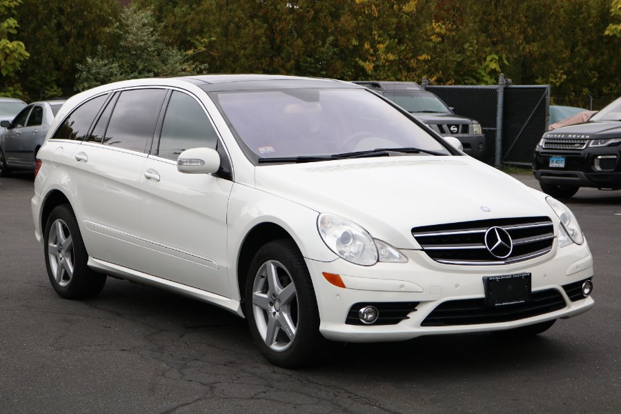 2010 Mercedes-Benz R-Class 4MATIC 4dr R350, available for sale in Bristol, Connecticut | Dealmax Motors LLC. Bristol, Connecticut 2010 Mercedes-Benz R-Class 4MATIC 4dr R350, available for sale in Bristol, Connecticut | Dealmax Motors LLC. Bristol, Connecticut