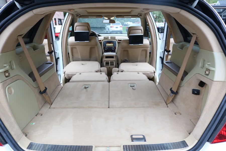 2010 Mercedes-Benz R-Class 4MATIC 4dr R350, available for sale in Bristol, Connecticut | Dealmax Motors LLC. Bristol, Connecticut 2010 Mercedes-Benz R-Class 4MATIC 4dr R350, available for sale in Bristol, Connecticut | Dealmax Motors LLC. Bristol, Connecticut