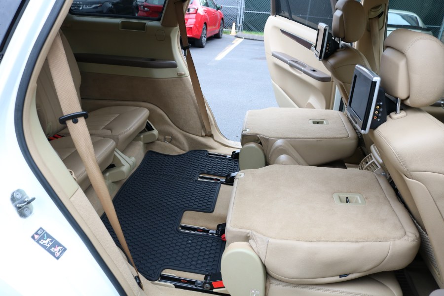 2010 Mercedes-Benz R-Class 4MATIC 4dr R350, available for sale in Bristol, Connecticut | Dealmax Motors LLC. Bristol, Connecticut 2010 Mercedes-Benz R-Class 4MATIC 4dr R350, available for sale in Bristol, Connecticut | Dealmax Motors LLC. Bristol, Connecticut
